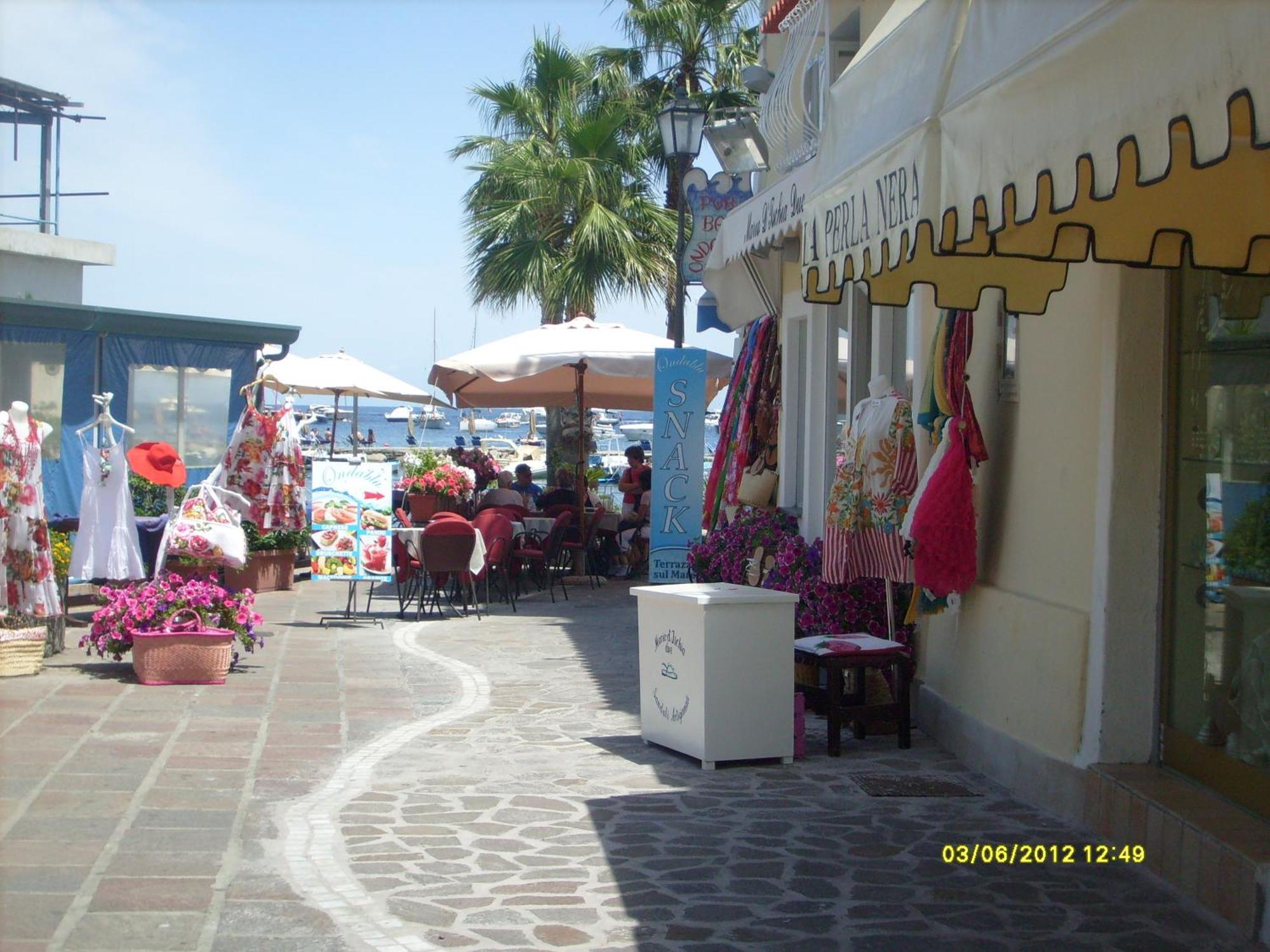 B&B Celestina Ischia Lacco Ameno  Dış mekan fotoğraf